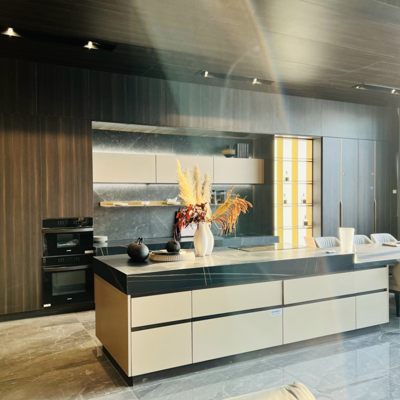 Kodėl „High Pantry by Melamine“ virtuvės spintelės tampa protingiausiu šiuolaikinių namų laikymo sprendimu?
